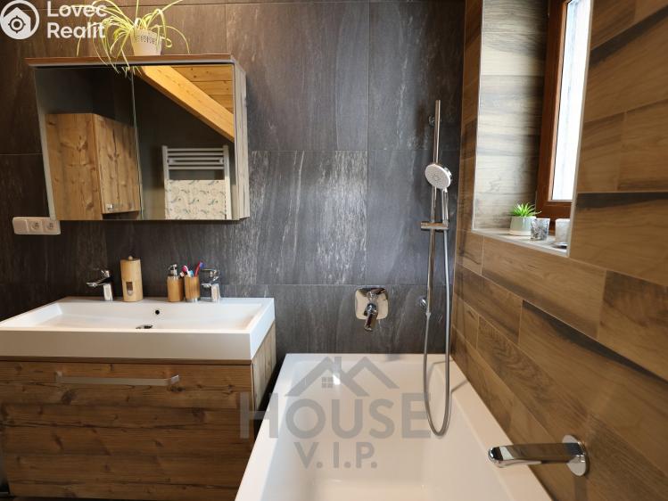 Продажа семейного дома Kostomlaty nad Labem, Západní 523 č. 49