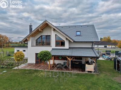 Sale family house Kostomlaty nad Labem, Západní 523 č. 1