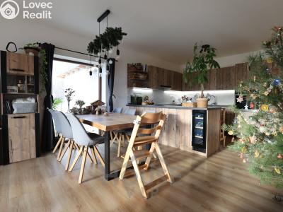 Sale family house Kostomlaty nad Labem, Západní 523 č. 6