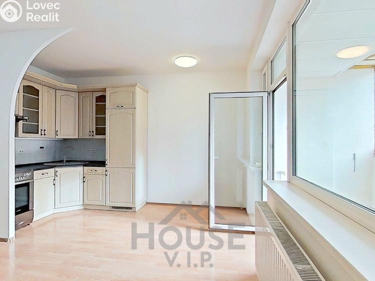 Prodej bytu 1+KK Praha, Poděbradská č. 7