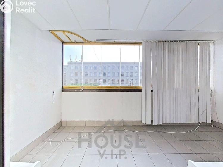 Prodej bytu 1+KK Praha, Poděbradská č. 12