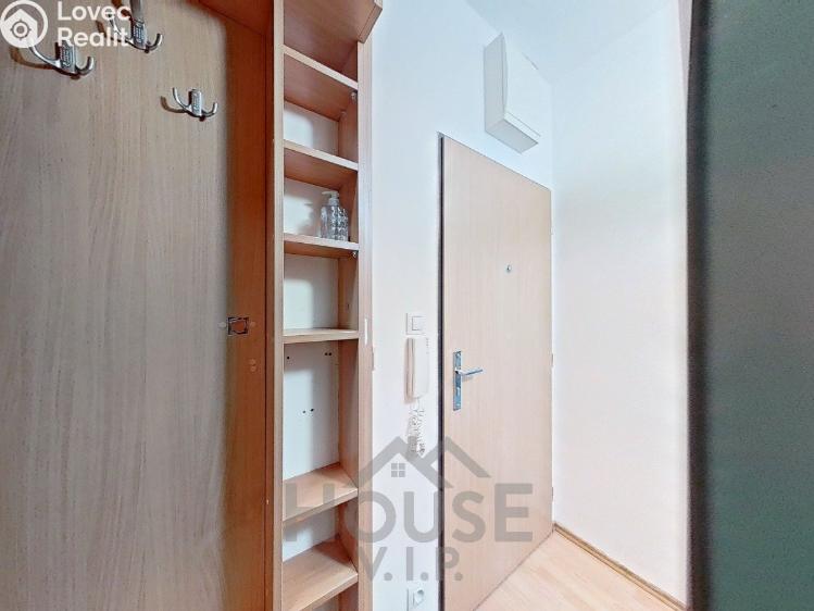 Prodej bytu 1+KK Praha, Poděbradská č. 17