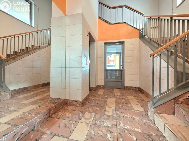 Prodej bytu 1+KK Praha, Poděbradská č. 22