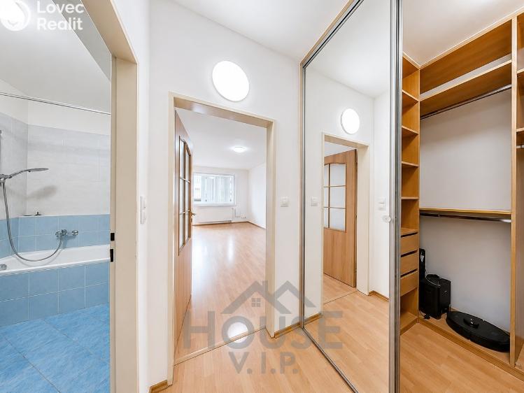 Sale apartment 1+KK Praha, Poděbradská č. 2