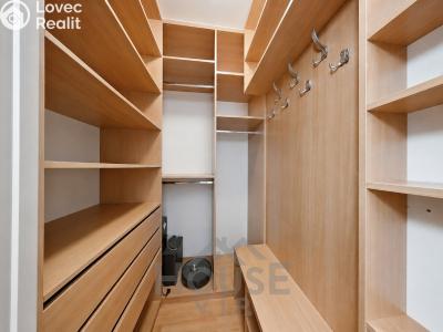 Sale apartment 1+KK Praha, Poděbradská č. 3