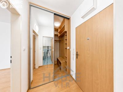 Sale apartment 1+KK Praha, Poděbradská č. 21