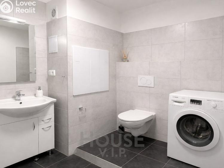 Prodej bytu 4+1 Praha, Mimoňská č. 1