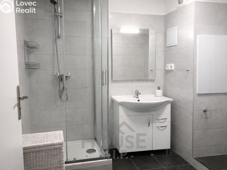 Prodej bytu 4+1 Praha, Mimoňská č. 8