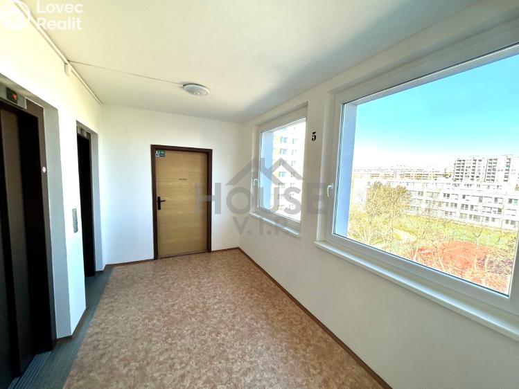 Sale apartment 2+KK Praha, Kpt. Stránského č. 19