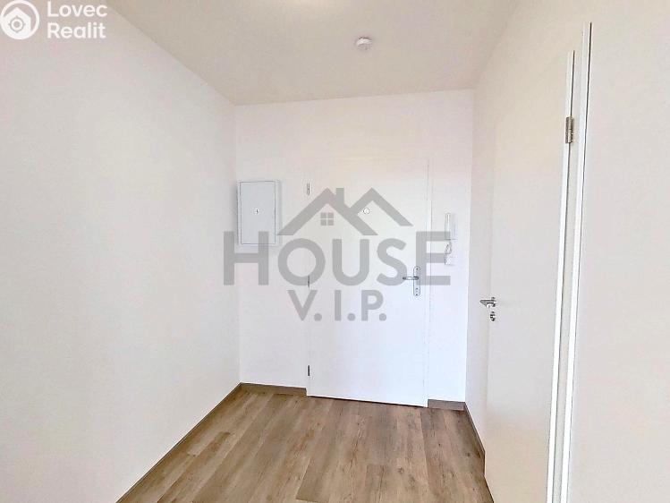 Аренда квартиры 2+KK Český Brod, Kounická č. 17