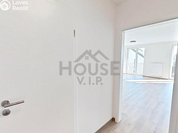 Аренда квартиры 2+KK Český Brod, Kounická č. 18