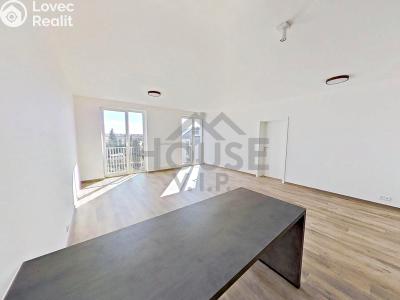 Аренда квартиры 2+KK Český Brod, Kounická č. 35