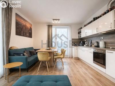 Sale apartment 2+KK Praha, Křižanská č. 1