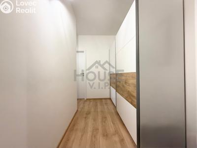 Sale apartment 2+KK Praha, Křižanská č. 4