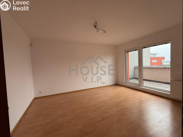 Pronájem bytu 1+KK Praha, Pečárková 176/4 č. 3