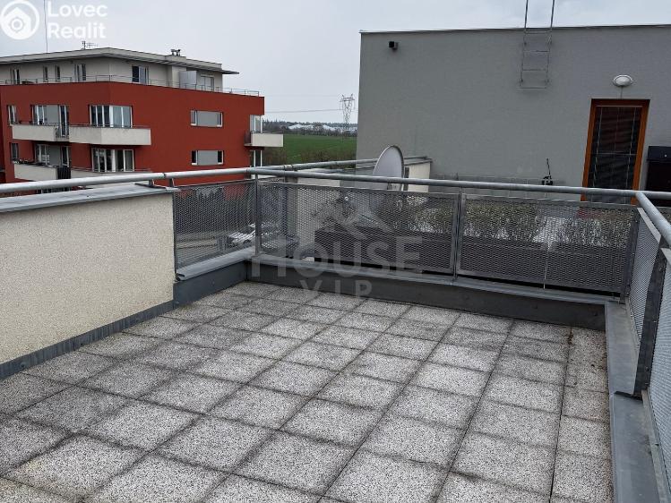 Pronájem bytu 1+KK Praha, Pečárková 176/4 č. 9