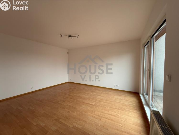 Pronájem bytu 1+KK Praha, Pečárková 176/4 č. 11