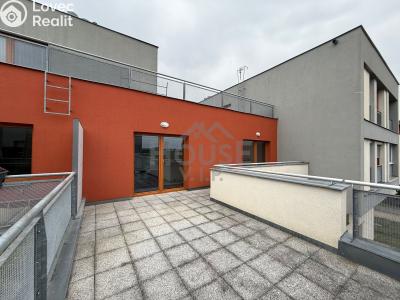 Pronájem bytu 1+KK Praha, Pečárková č. 1