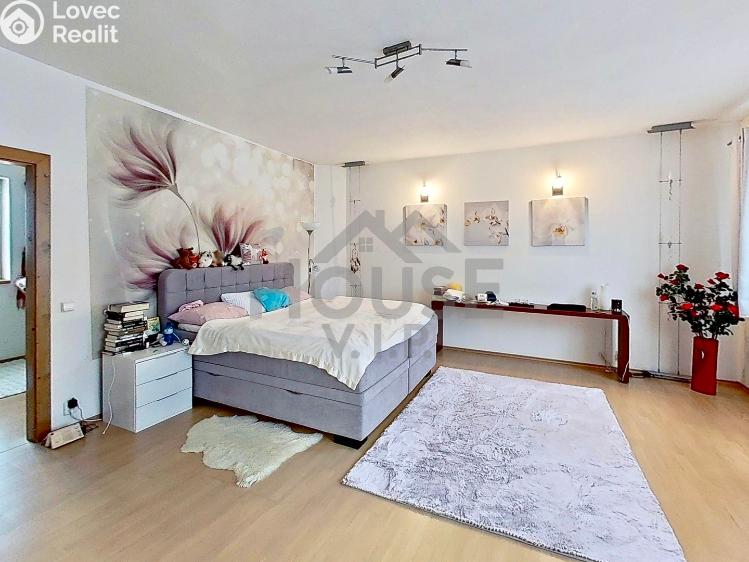 Продажа семейного дома Praha, Listopadová č. 3