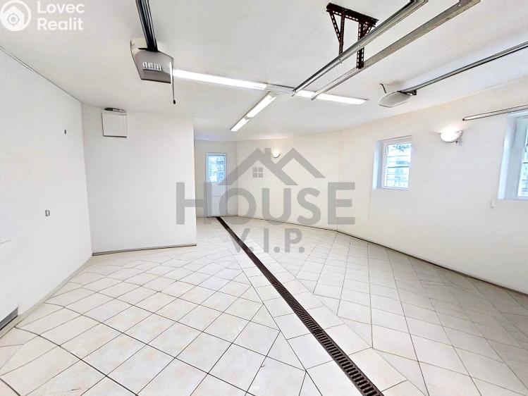 Продажа семейного дома Praha, Listopadová č. 5