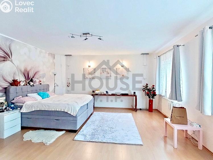 Продажа семейного дома Praha, Listopadová č. 6