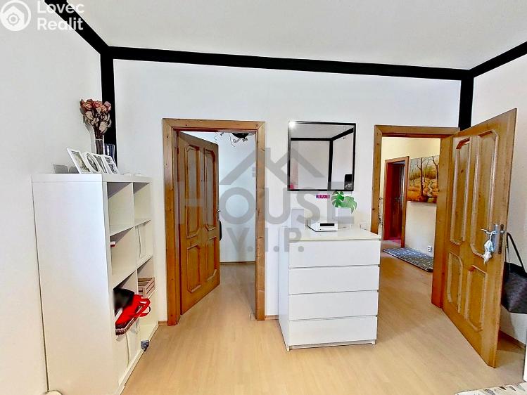 Продажа семейного дома Praha, Listopadová č. 30