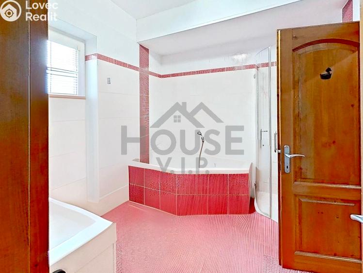 Продажа семейного дома Praha, Listopadová č. 34