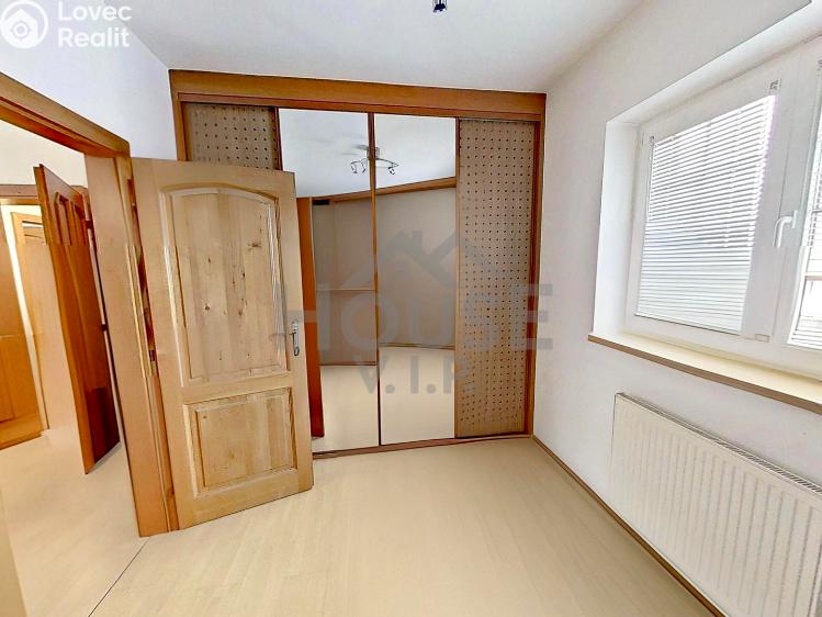 Продажа семейного дома Praha, Listopadová č. 38