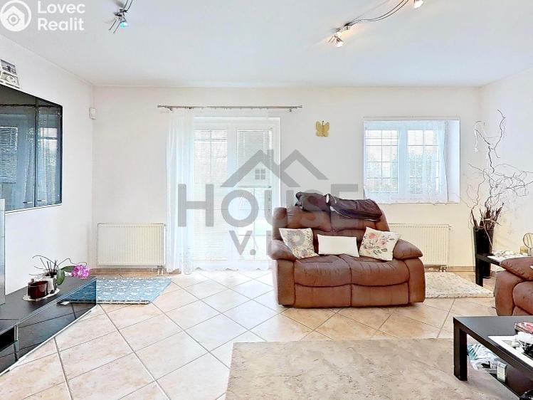 Продажа семейного дома Praha, Listopadová č. 42