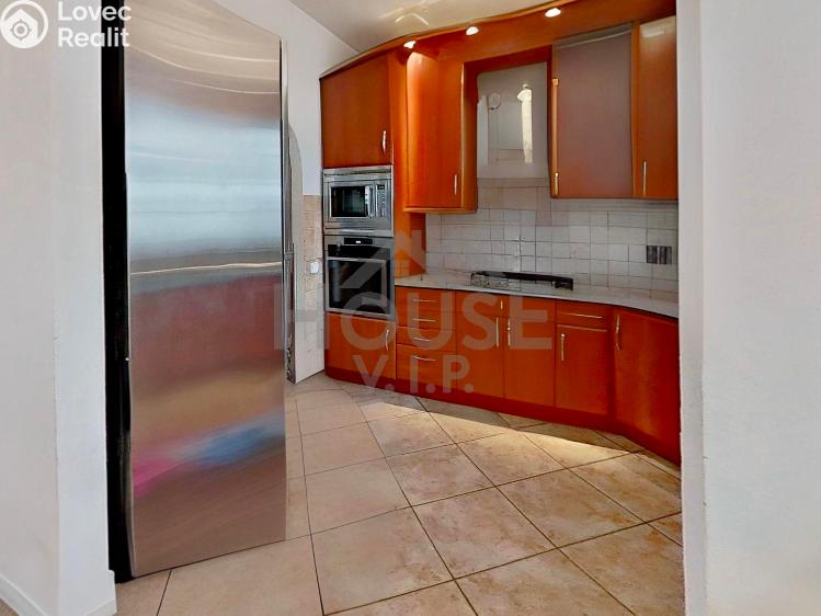 Продажа семейного дома Praha, Listopadová č. 44