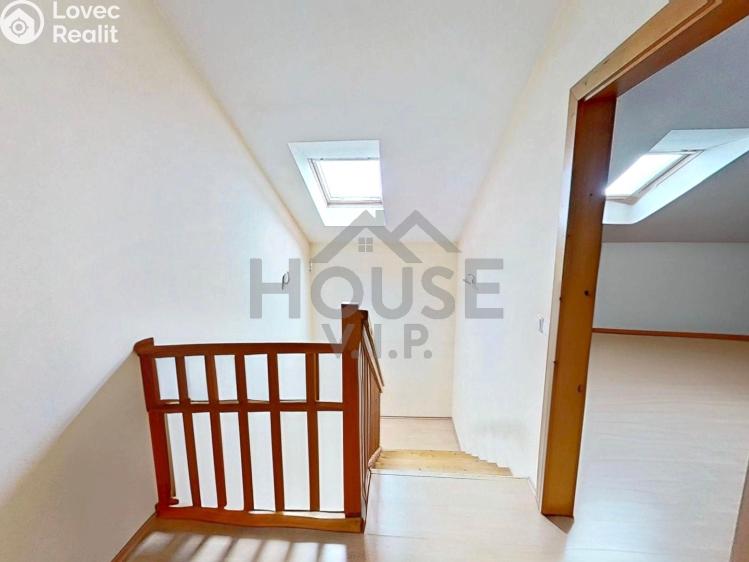 Продажа семейного дома Praha, Listopadová č. 46