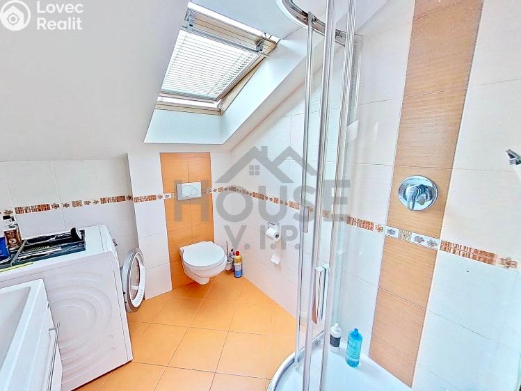 Продажа семейного дома Praha, Listopadová č. 49