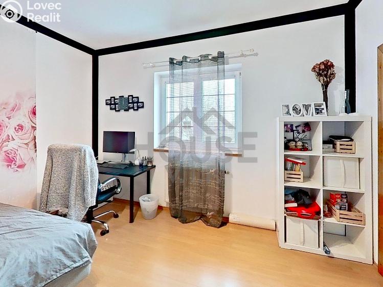 Продажа семейного дома Praha, Listopadová č. 57