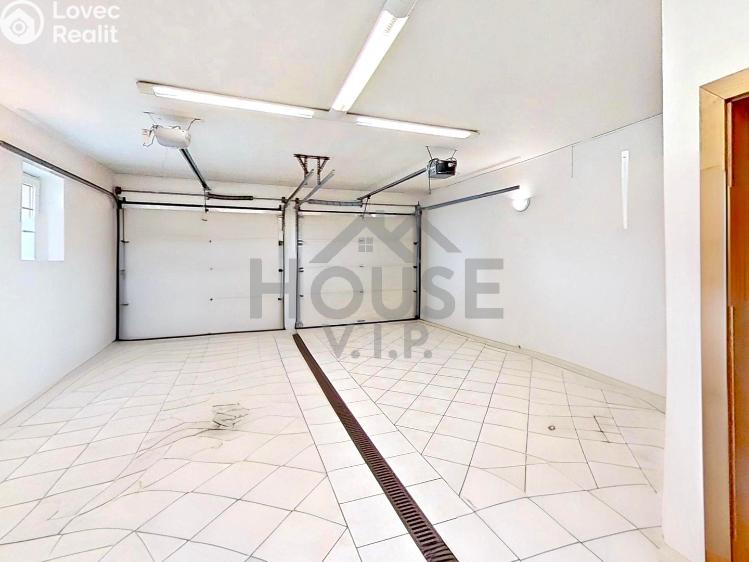 Продажа семейного дома Praha, Listopadová č. 67