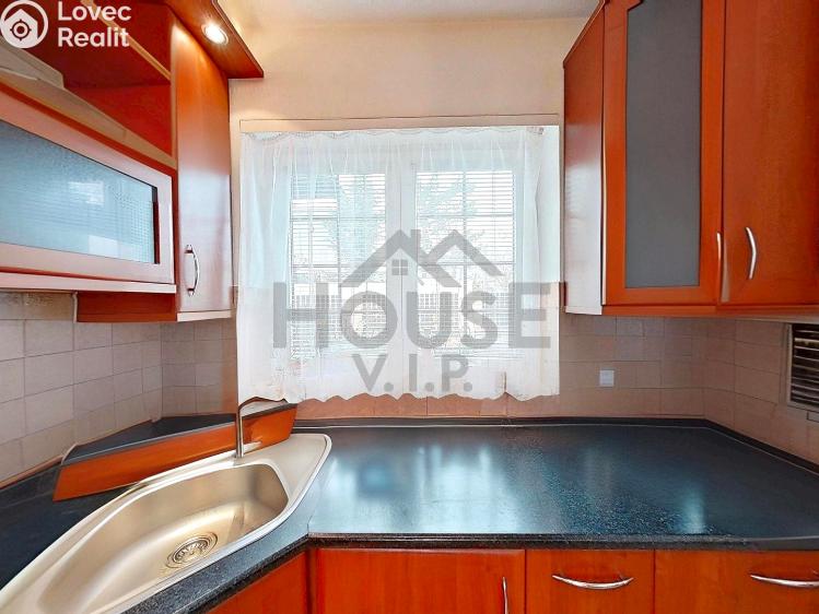 Продажа семейного дома Praha, Listopadová č. 69