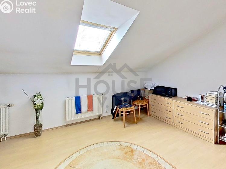 Продажа семейного дома Praha, Listopadová č. 70