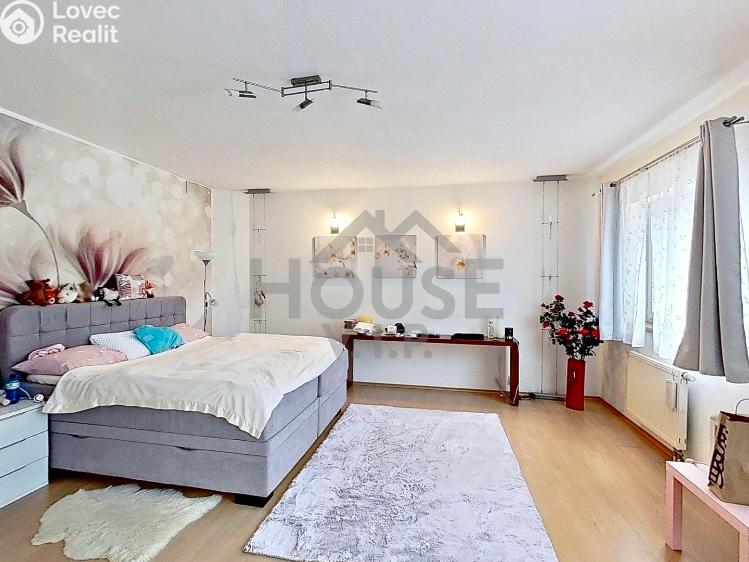 Продажа семейного дома Praha, Listopadová č. 74