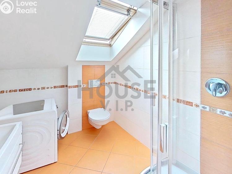 Продажа семейного дома Praha, Listopadová č. 80