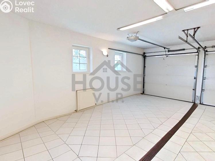 Продажа семейного дома Praha, Listopadová č. 89