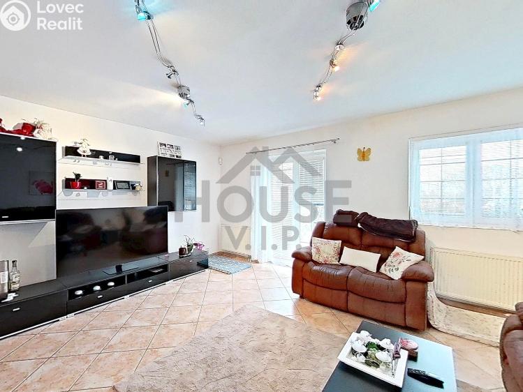 Продажа семейного дома Praha, Listopadová č. 91