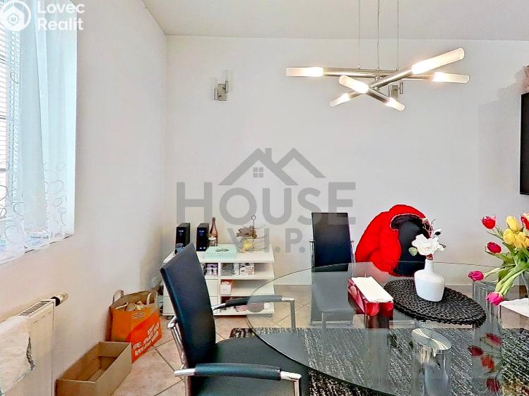 Продажа семейного дома Praha, Listopadová č. 93