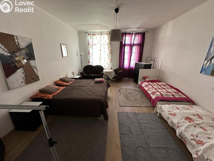 Pronájem bytu 3+1 Praha, Krakovská č. 5