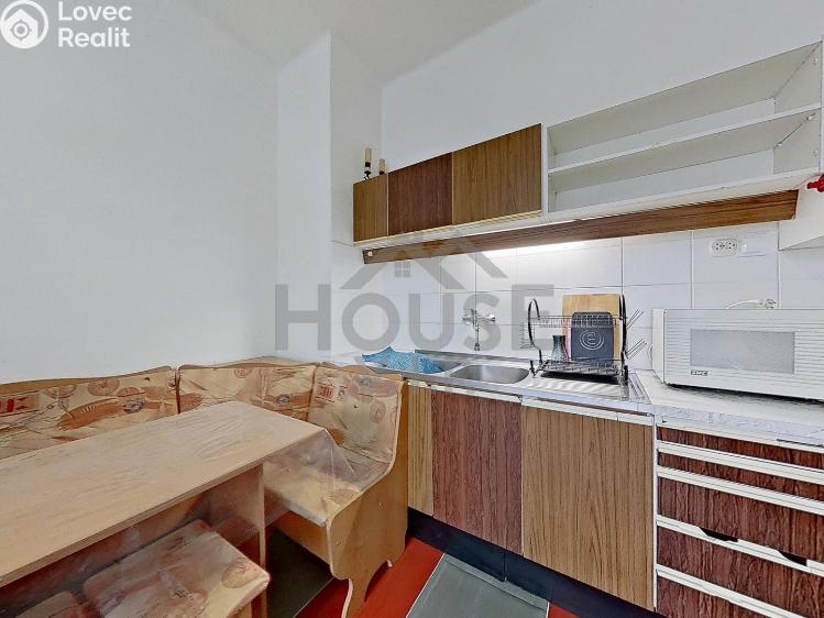 Sale apartment 2+KK Praha, Za Strahovem č. 5