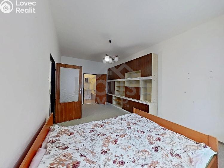 Sale apartment 2+KK Praha, Za Strahovem č. 8