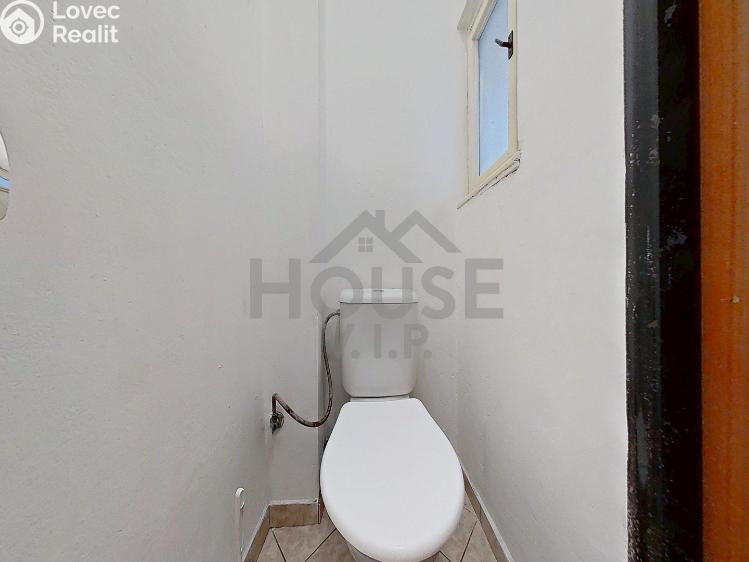 Sale apartment 2+KK Praha, Za Strahovem č. 17