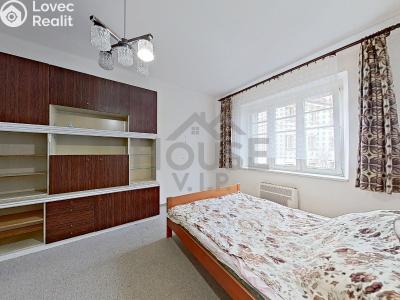 Sale apartment 2+KK Praha, Za Strahovem č. 3