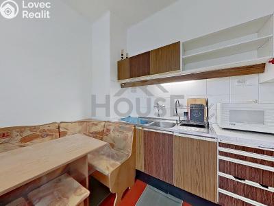 Sale apartment 2+KK Praha, Za Strahovem č. 5
