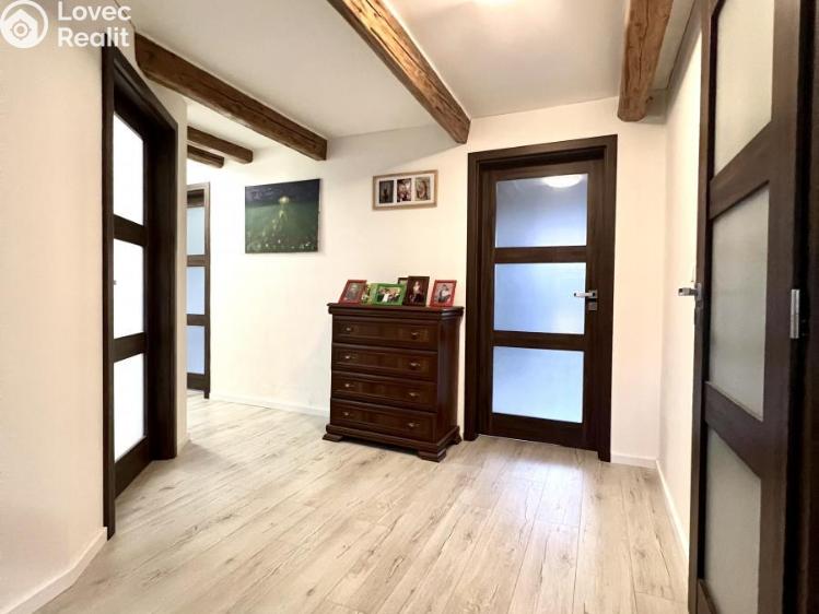 Sale multi-gen house Žatec, Žižkovo náměstí 86 č. 18