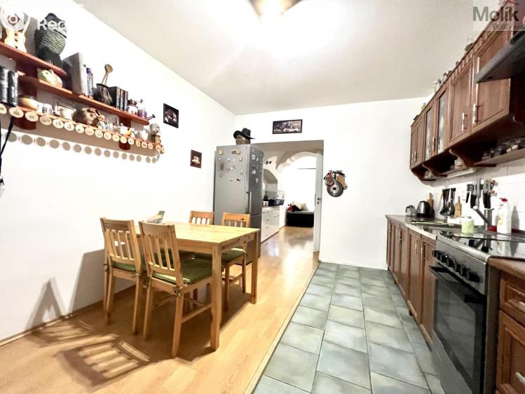 Sale multi-gen house Žatec, Žižkovo náměstí 86 č. 33