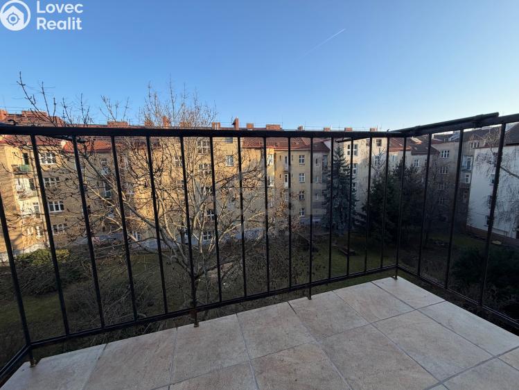 Prodej bytu 1+KK Praha, Prouzova č. 4